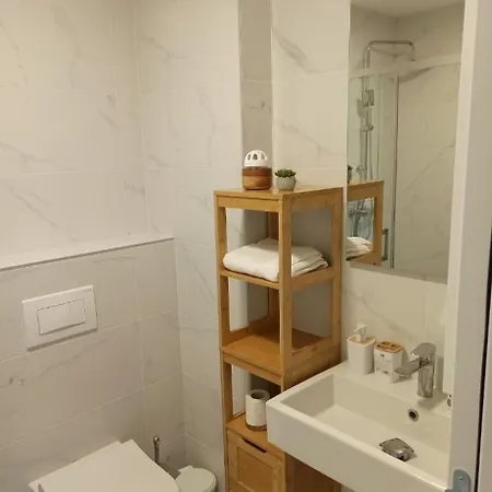 Apartment I&n