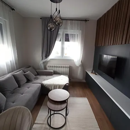 I&n Apartment *